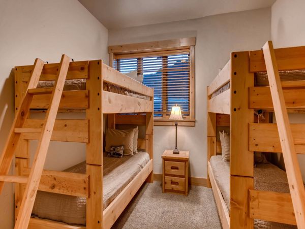 Breckenridge Home 950886
