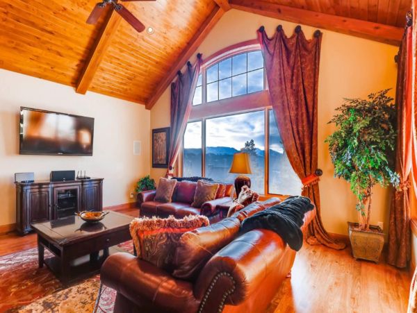 Breckenridge Home 950888