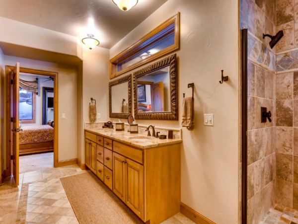 Breckenridge Home 950888