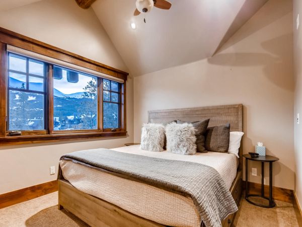 Breckenridge Home 950890
