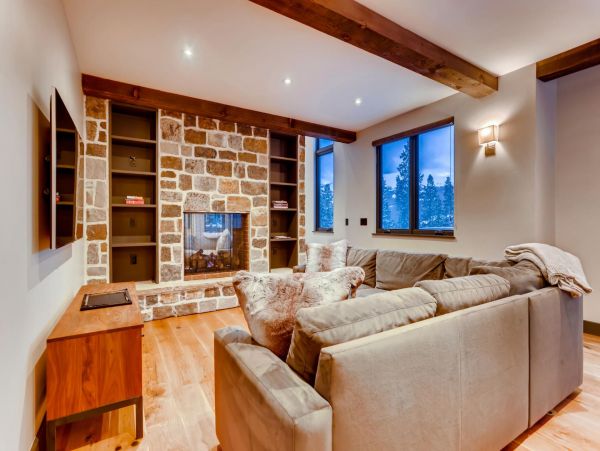 Breckenridge Home 950894