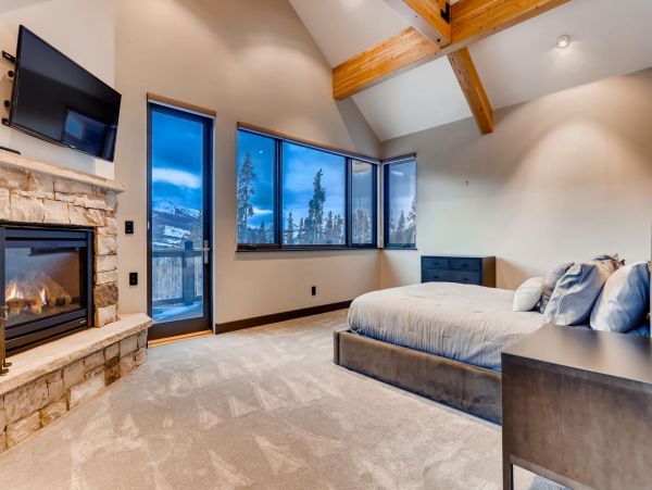 Breckenridge Home 950894