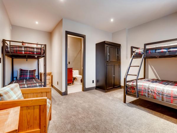 Breckenridge Home 950894