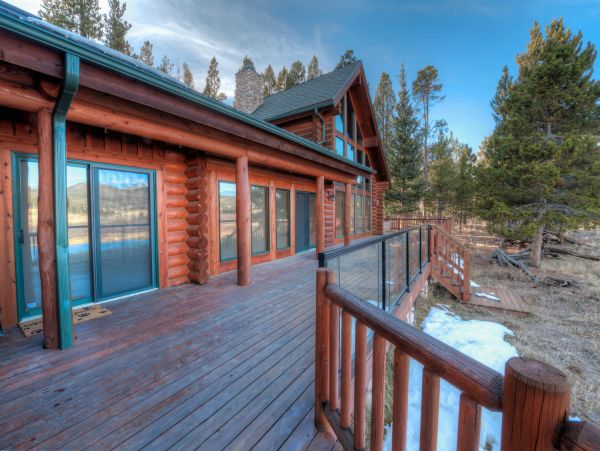 Breckenridge Charming Vacation Home Sleeps 18 Guests
