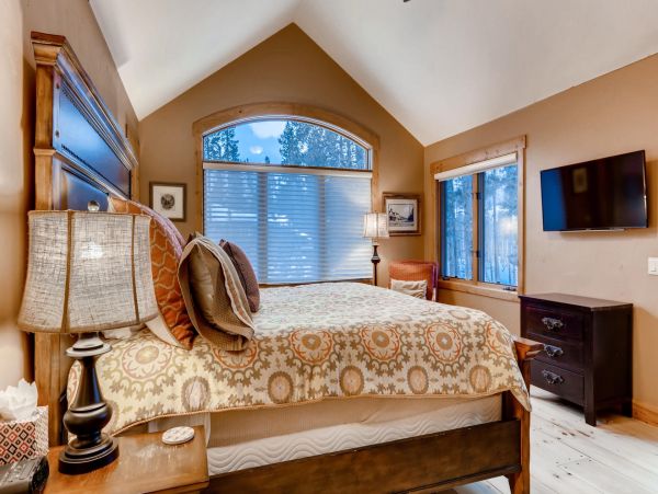 Breckenridge Home 950898