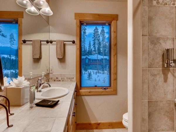 Breckenridge Home 950898
