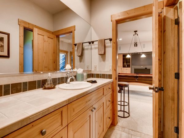 Breckenridge Home 950898