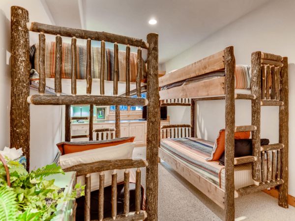 Breckenridge Home 950898