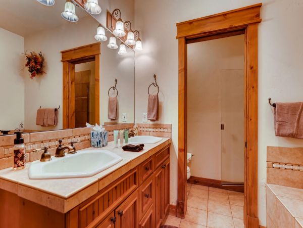 Breckenridge Home 950903