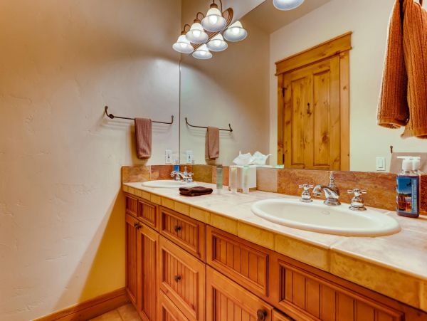 Breckenridge Home 950903