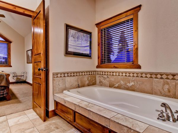 Breckenridge Home 950904