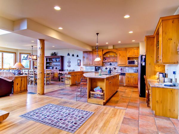 Breckenridge Home 950906