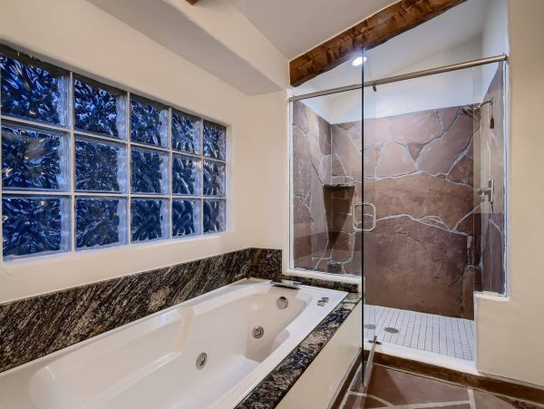 Beautiful 8 Bedroom Getaway in Breckenridge