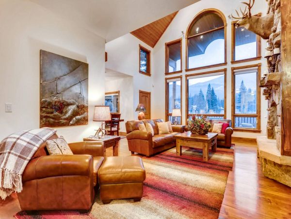Breckenridge Luxury Vacation Getaway with 6 Bedrooms