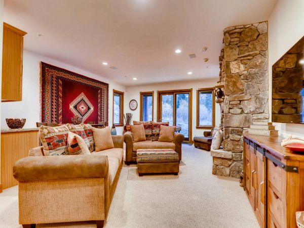Breckenridge Luxury Vacation Getaway with 6 Bedrooms