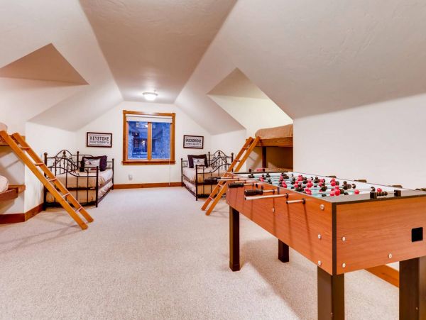 Breckenridge Luxury Vacation Getaway with 6 Bedrooms