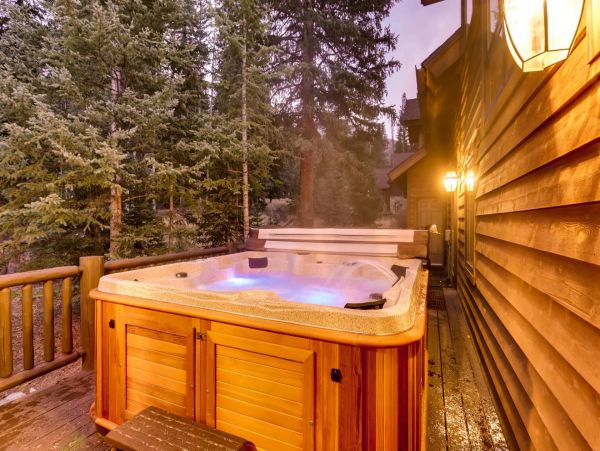 Breckenridge Luxury Vacation Getaway with 6 Bedrooms