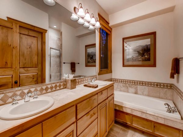 Breckenridge Home 950911