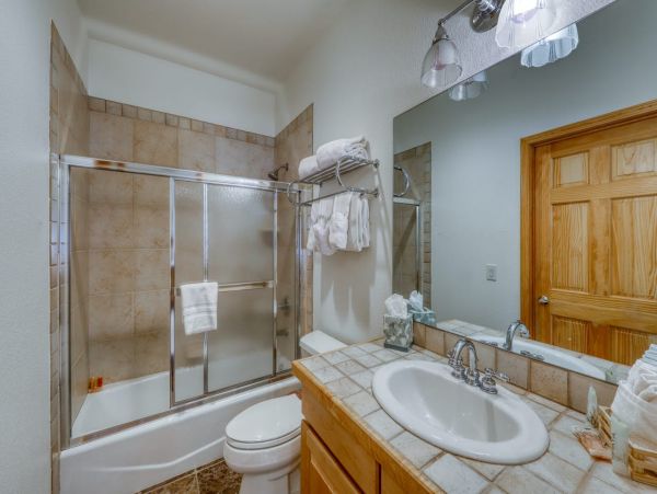 Breckenridge Four Bedroom Vacation Home with Private Hot Tub