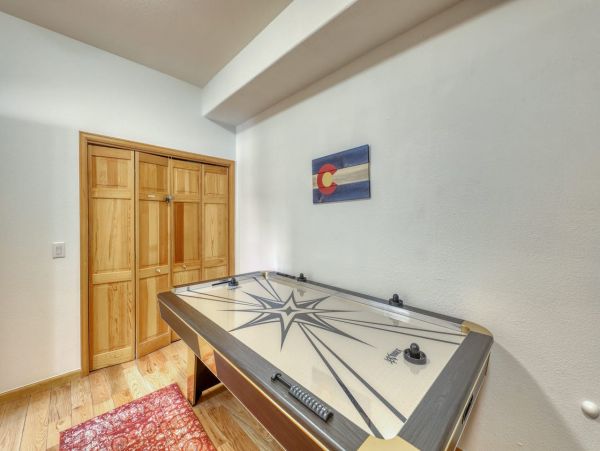 Breckenridge Four Bedroom Vacation Home with Private Hot Tub