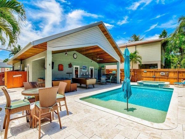 Three Bedroom Bradenton Vacation Cottage Sleeps 8 Guests