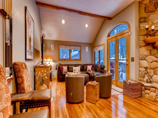 Breckenridge Home 950916