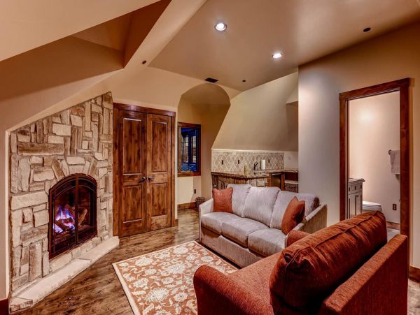 Breckenridge Home 950917