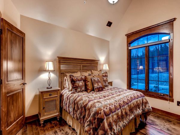 Breckenridge Home 950917