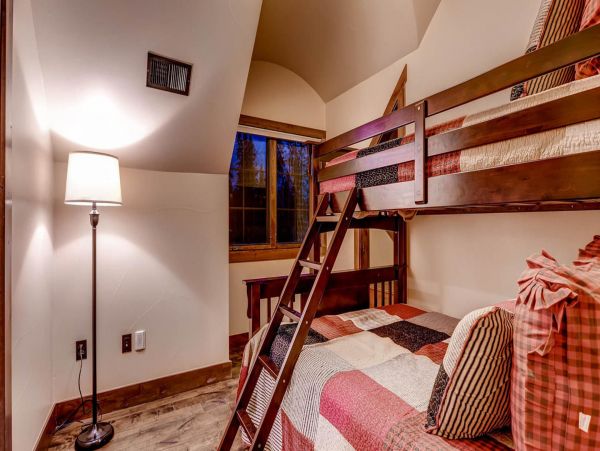 Breckenridge Home 950917