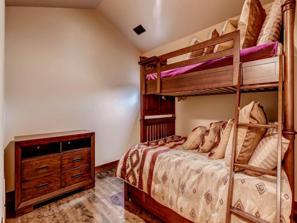 Breckenridge Home 950917
