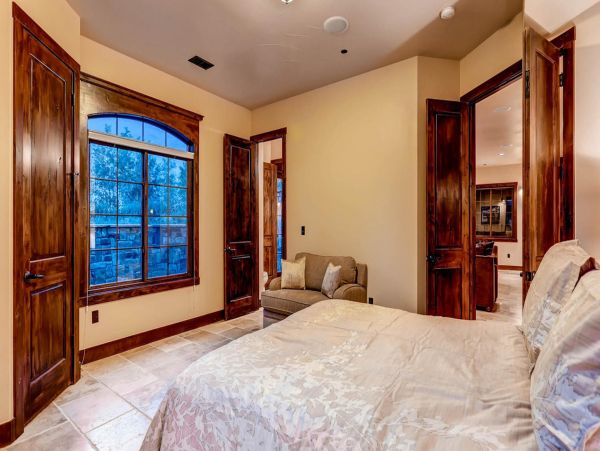 Breckenridge Home 950917