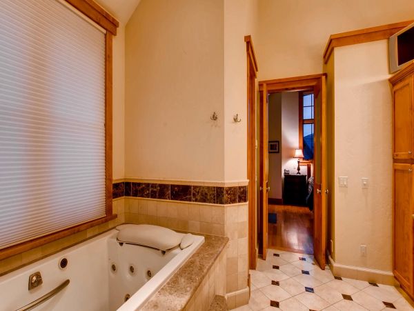 Breckenridge Home 950925