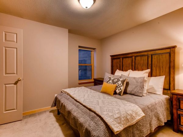 Breckenridge Home 950927