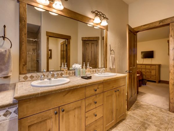 Breckenridge Home 950928