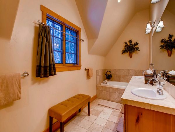 Breckenridge Home 950930