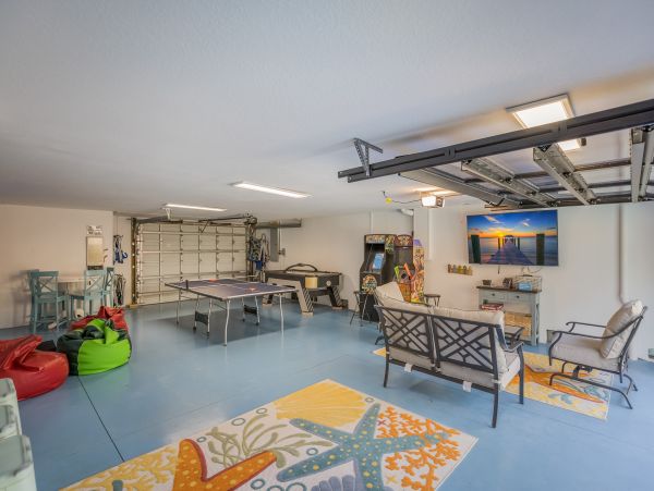 Holmes Beach Vacation Rental Anna Maria Island Luxury Home with Pool & Rooftop Deck