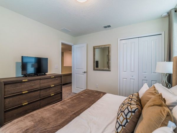 Orlando Home 951114