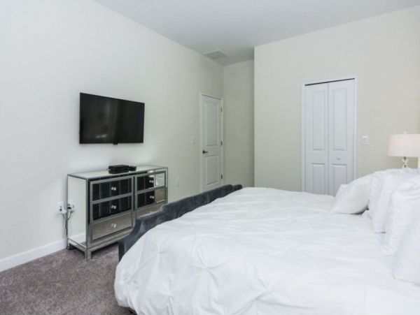 Orlando Home 951116
