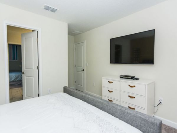Orlando Home 951116