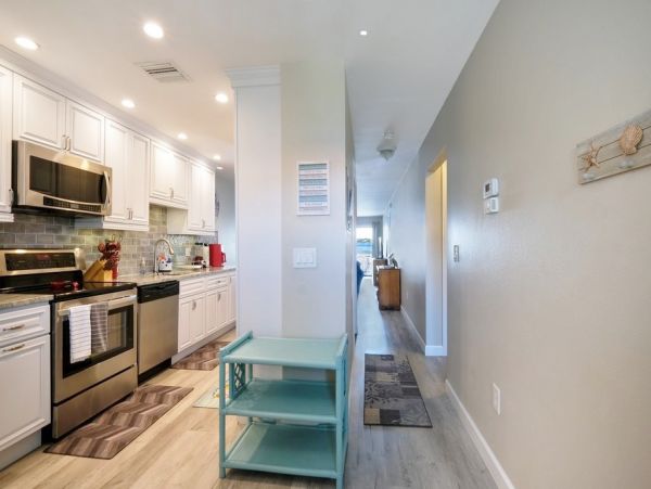 Bay View Two Bedroom Bradenton Beach Vacation Condo