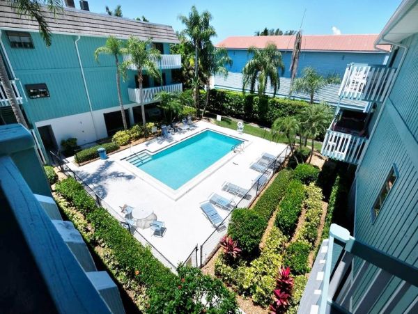 Bay View Two Bedroom Bradenton Beach Vacation Condo