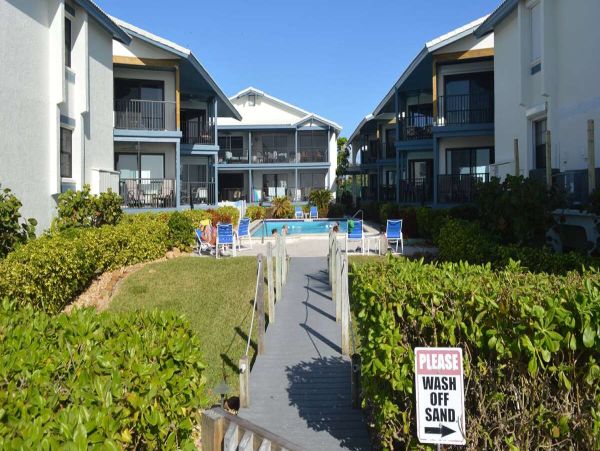 Beachfront Paradise on Anna Maria Island - Stunning Two-Bedroom Condo