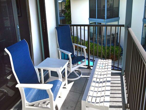 Beachfront Paradise on Anna Maria Island - Stunning Two-Bedroom Condo