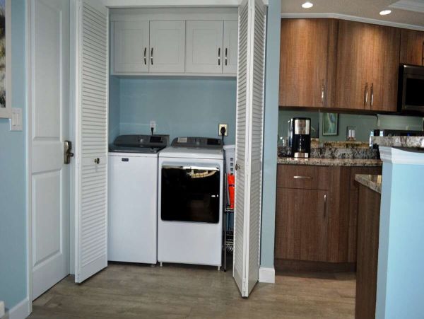 Beachfront Paradise on Anna Maria Island - Stunning Two-Bedroom Condo