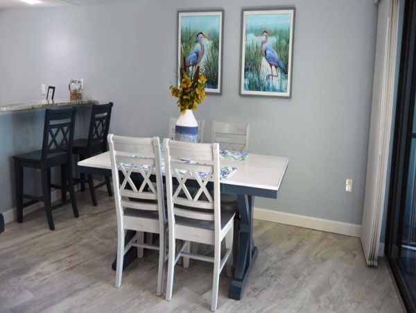 Beachfront Paradise on Anna Maria Island - Stunning Two-Bedroom Condo