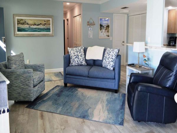 Beachfront Paradise on Anna Maria Island - Stunning Two-Bedroom Condo