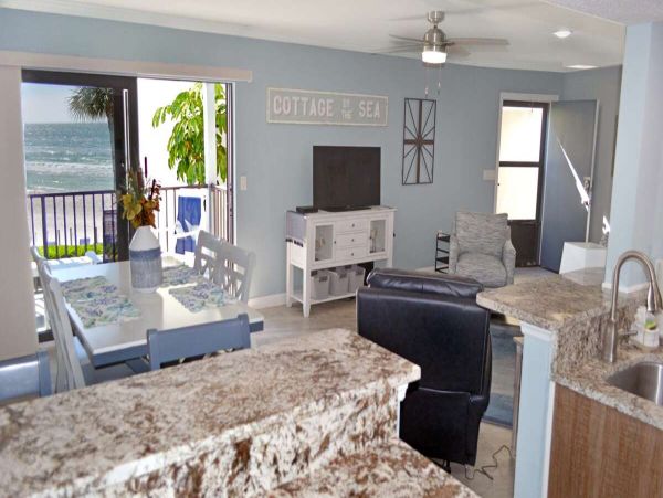 Beachfront Paradise on Anna Maria Island - Stunning Two-Bedroom Condo