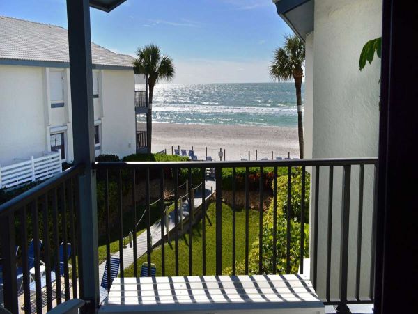 Beachfront Paradise on Anna Maria Island - Stunning Two-Bedroom Condo