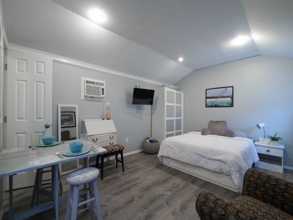 Great Pool Bradenton Vacation Studio Sleeps 2 Guests