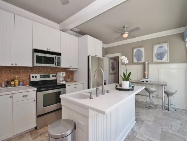 Only 50 Steps to the Beach - Clearwater Luxury Pool Home
